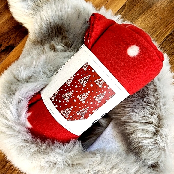 BIRCH TRAIL "Merry Christmas" Throw - NWT - Picture 4 of 6